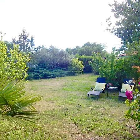 Holiday House With Spacious Backyard And Grill / Pet Friendly * Pavicini